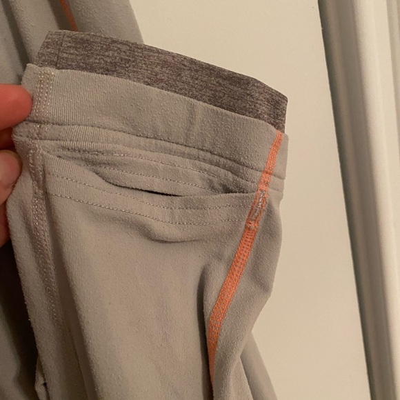 Lululemon Men’s XL long sleeve shirt - Picture 4 of 4